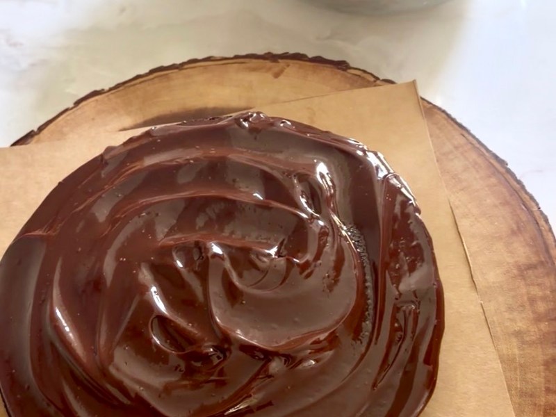 EASY CHOCOLATE GANACHE